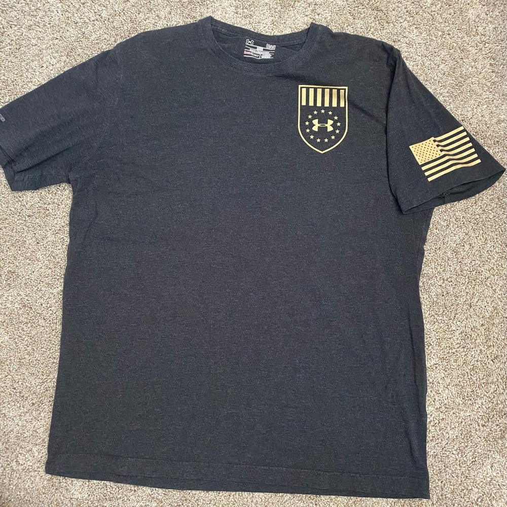 Men’s Under Armour Tshirt